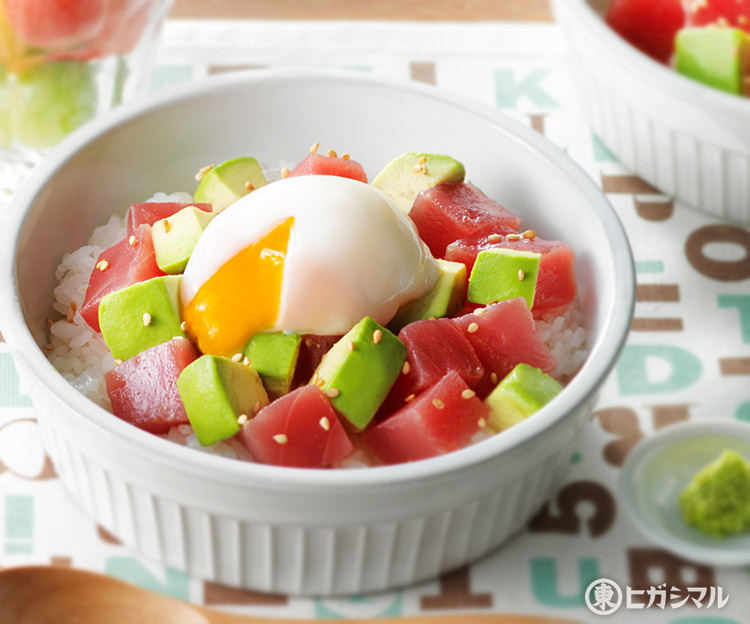 まぐろとアボカドのどんぶり