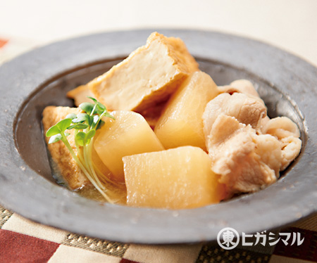 大根 と 厚 揚げ の 煮物