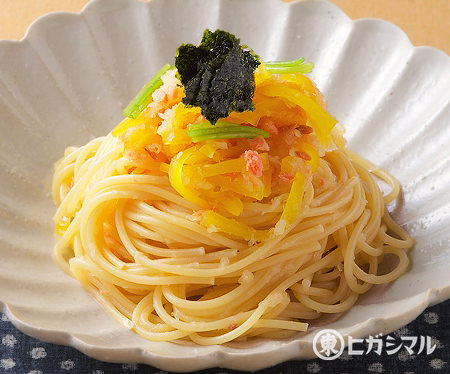 鮭フレークと大根おろしとたくあんのパスタ