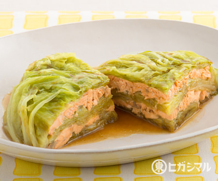 春キャベツと鮭の蒸し煮