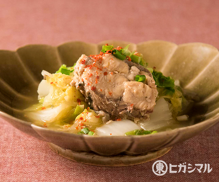 白菜と鮭缶の蒸し煮