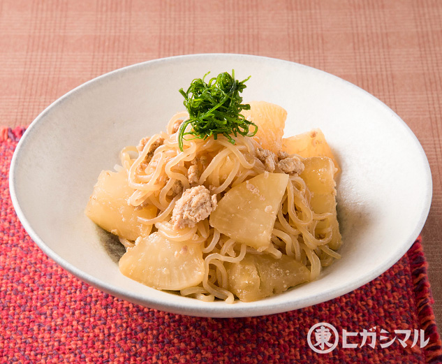 大根と鶏ひき肉と糸こんにゃくの直煮