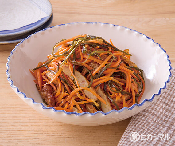 昆布とさつま揚げ入りにんじんきんぴら