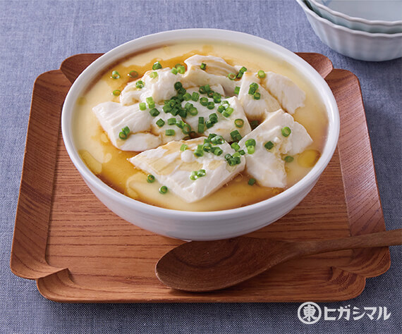 豆腐とひき肉の茶碗蒸し