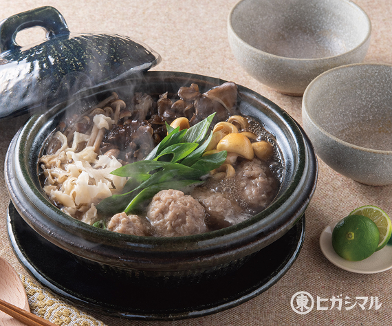 きのこと鶏だんごの小鍋仕立て