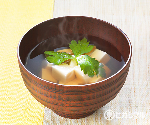 豆腐のお吸物のレシピ 作り方 和食がいっぱい ヒガシマルレシピ ヒガシマル醤油