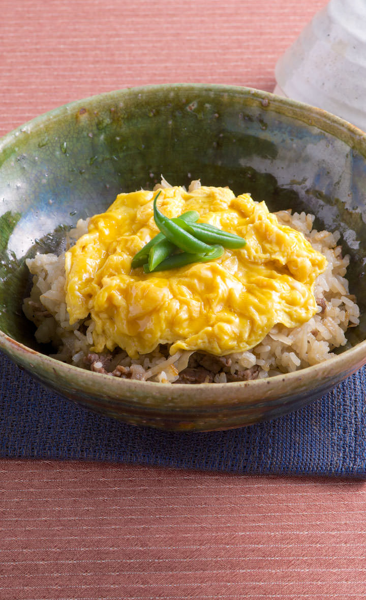 牛ごぼうの玉子のせ炊き込みご飯